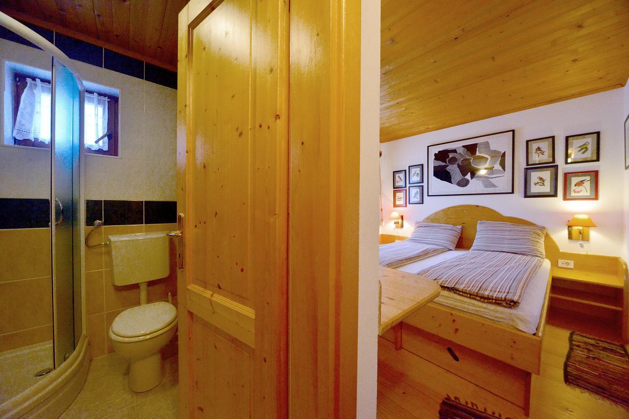 Kod Korita Rooms Crni Lug Exterior foto