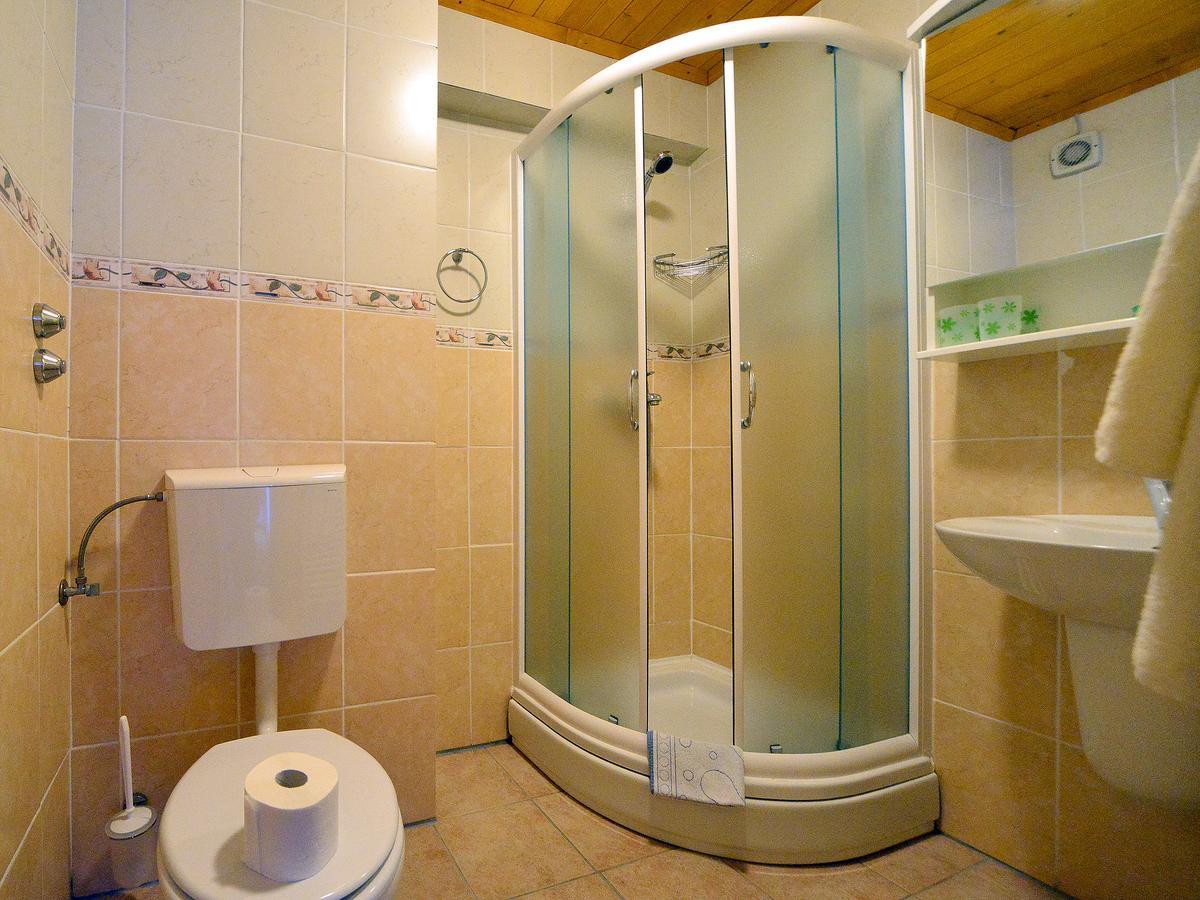 Kod Korita Rooms Crni Lug Exterior foto